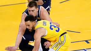 Curry, Jokic y Embiid son finalistas al premio de Jugador Más Valioso (MVP)