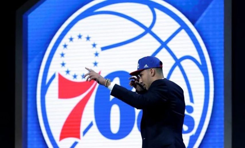 El australiano Ben Simmons es elegido como número uno por los Sixers