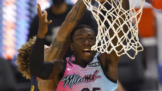 94-96. Nunn y los Heat ganan a los Lakers en partido de revancha