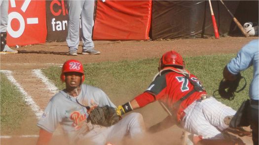 Panamá cae ante Colombia pero avanza a semifinales de la Serie Latinoamericana