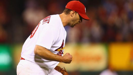 2-0. Wainwright lanza la ruta completa y mantiene líderes a los Cardenales