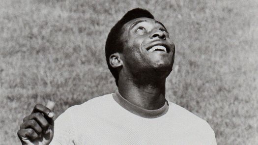 Pelé es despedido en la Vila Belmiro