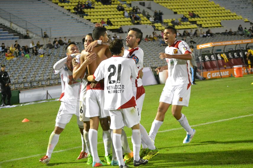 El panameño Edwin Aguilar anotó en Copa Libertadores ante Peñarol