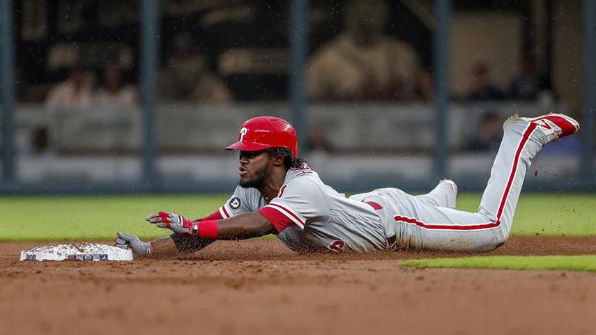 17-3. Herrera y McCutchen pegan dos jonrones cada uno contra los Rojos