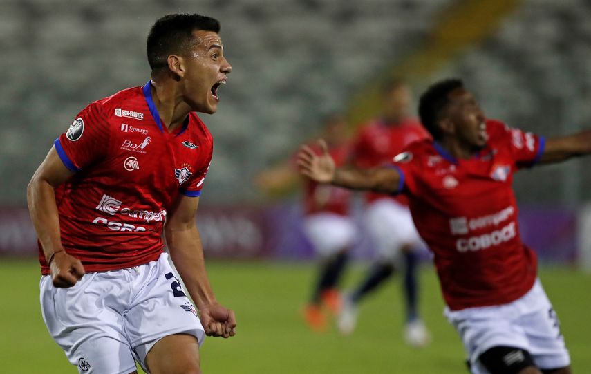 Palmaflor, con nuevo timonel, quiere dejar en el camino a Wilstermann