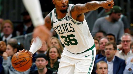 Los Bucks vencen sin Antetokounmpo; Celtics, Heat y Warriors siguen ganadores