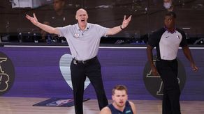 115-104. Regreso de All-Star de Doncic al conseguir un triple-doble