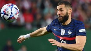 Benzema se retira de la selección francesa