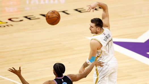 110-90. Ante los Cavaliers, Doncic mantiene a los Mavericks líderes y quintos en el Oeste