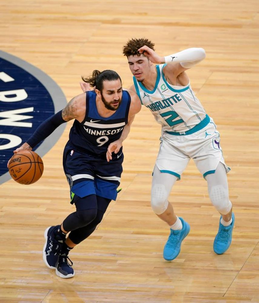 107-94. Vuelve LaMelo Ball y Hornets ganan con facilidad a Pistons