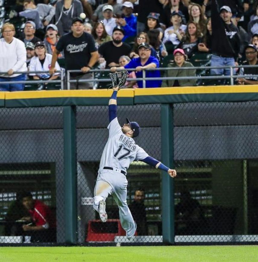 3-4. Haniger define con doble el triunfo de los Marineros en 10 entradas
