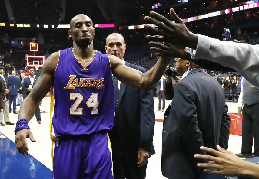 Bryant supera los 32.000 puntos y se acerca a la marca de Jordan