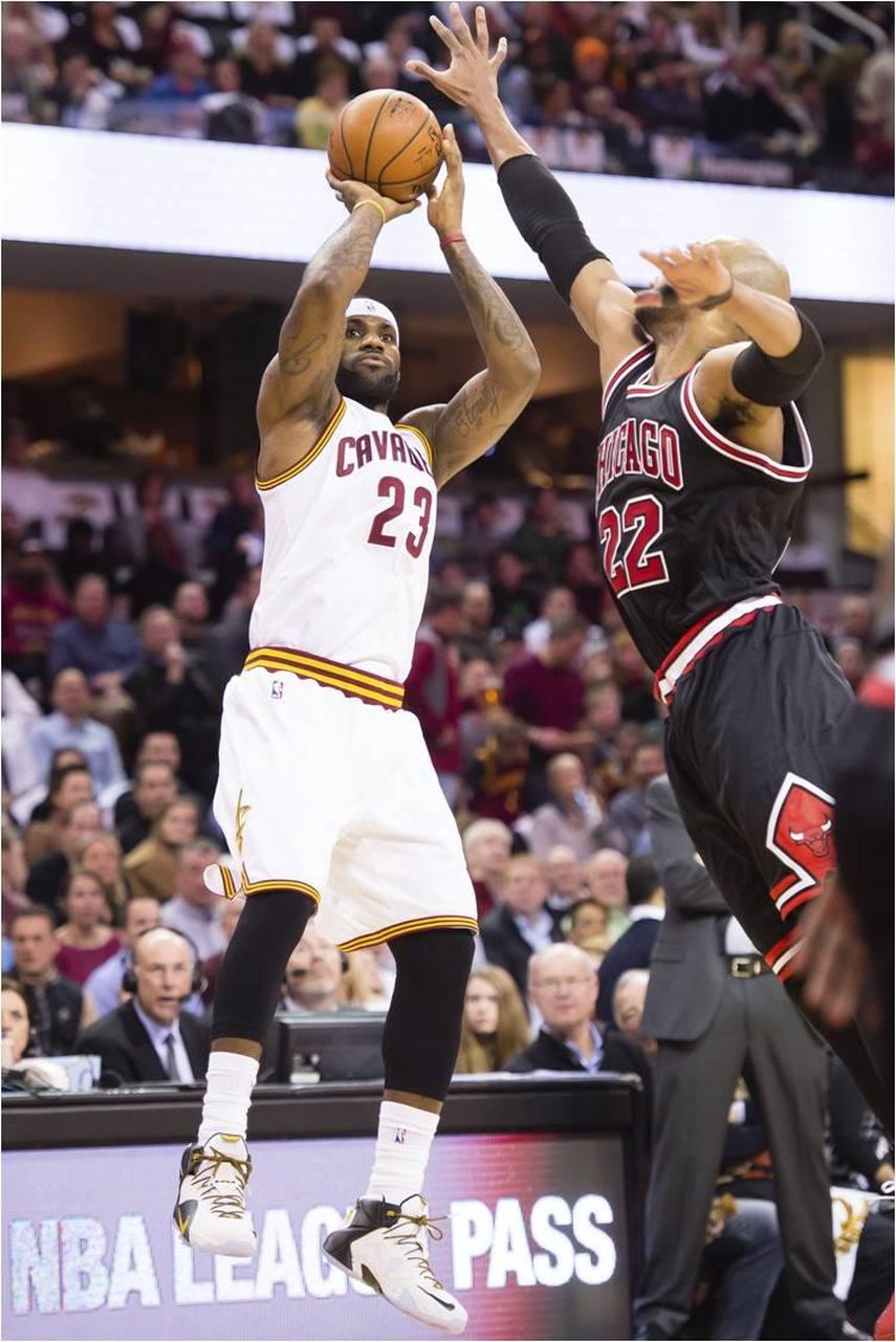 108-94. James y Cavaliers aprovechan la falta de acierto de los Bulls