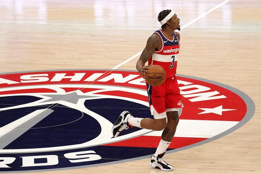 119-110. Beal, con 33 puntos, lidera remontada y octavo triunfo de Wizards