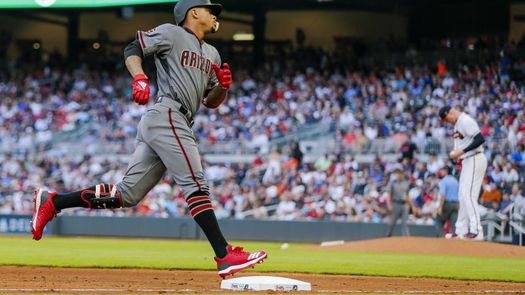 10-8. El dominicano Marte, con doble, sella la victoria de Diamondbacks