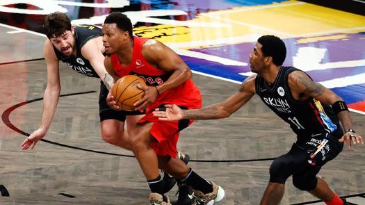 Vucevic brilla con 43 puntos; los Nets pierden a Durant