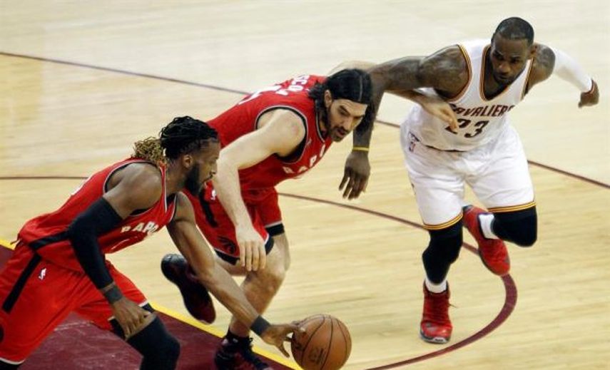 108-89. James e Irving destrozan a la pobre defensa de los Raptors