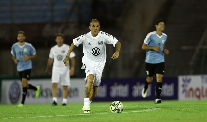 No le cierro las puertas a River, dice DAlessandro al evaluar su retirada