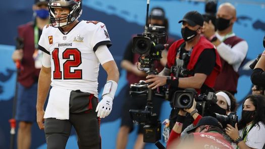 La NFL quiere hacer pruebas también a jugadores vacunados cada siete días La NFL quiere hacer pruebas también a jugadores vacunados cada siete días