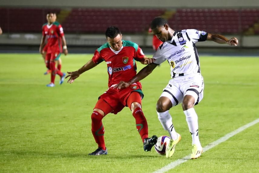 Atlético Chiriquí amarra con empate al Tauro FC