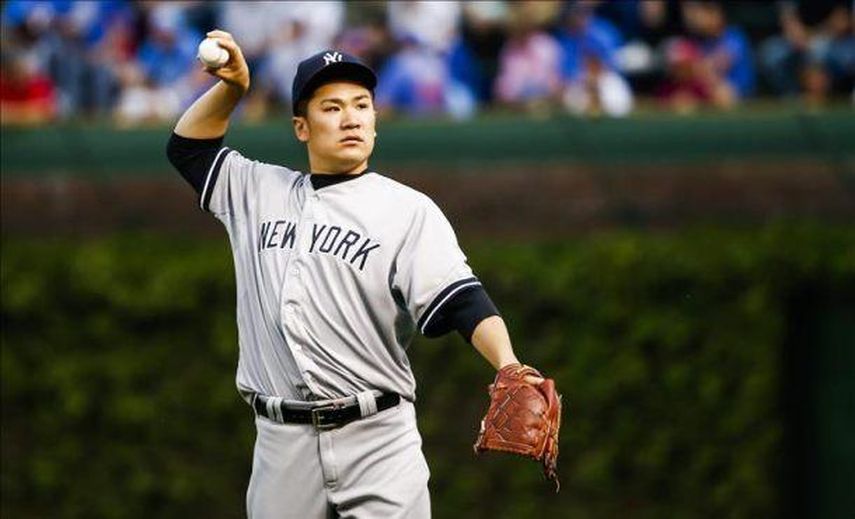 Tanaka se muestra recuperado de su lesión en el codo y lanza con clase