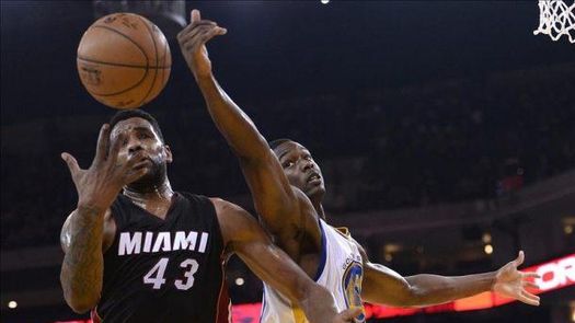 123-115. Westbrook mantiene a Thunder entre los ocho mejores de Conferencia