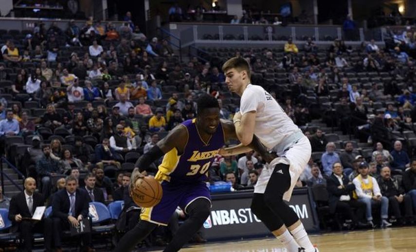 Willy logra doble-doble en triunfo de Knicks y Abrines 13 tantos con Thunder