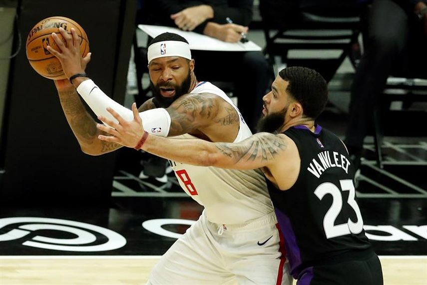 105-100. Ante los Raptors, George y Morris Sr. mantienen a los Clippers terceros en el Oeste