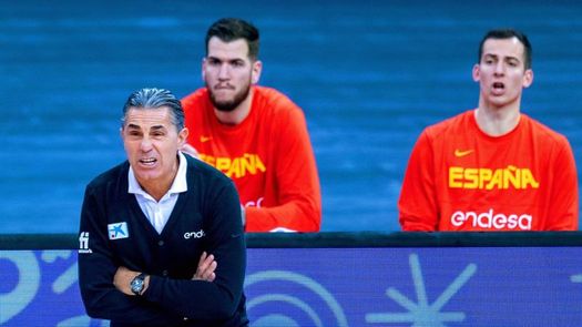 Scariolo revela que los jugadores de los Raptors le dieron una mini fiesta