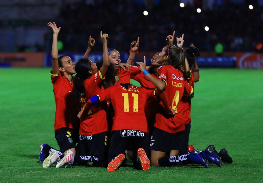 2-0 (4-1). Deportivo Cuenca campeón de la primera Superliga femenina de fútbol en Ecuador
