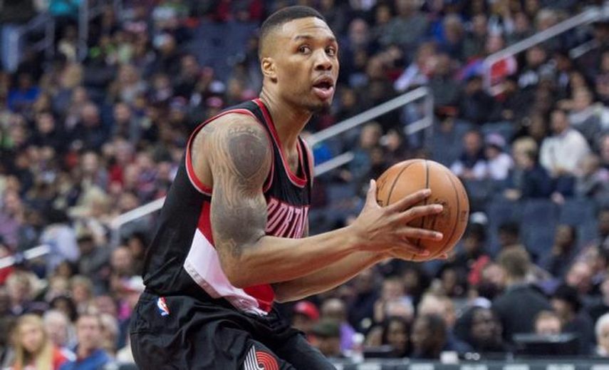 118-109. CJ McCollum y Lillard imponen su clase ante los jóvenes Lakers