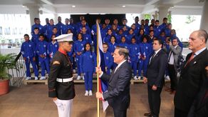 Presidente de la República Laurentino Cortizo entrega el pabellón nacional a los atletas que estarán en Lima 2019