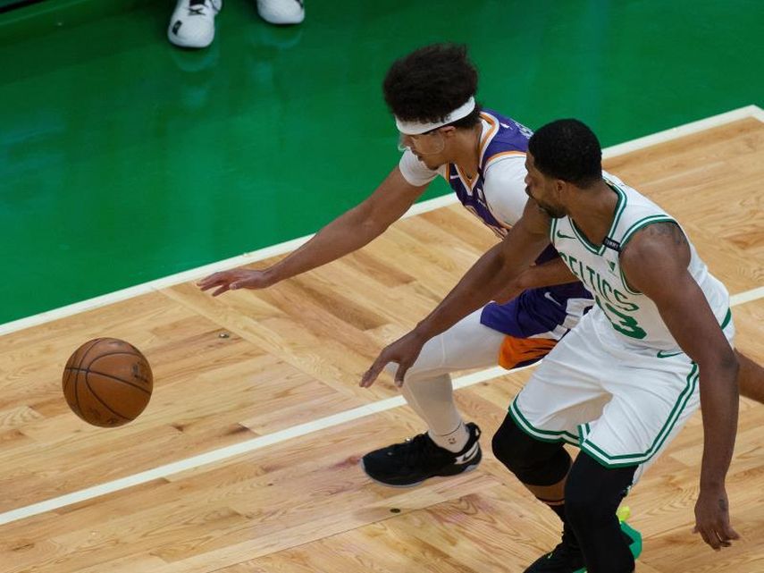 99-86. Walker anota 32 puntos y le da el triunfo a los Celtics