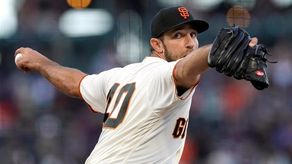 Bumgarner empata a Lincecum en ponches; Cerveceros estrenan liderato