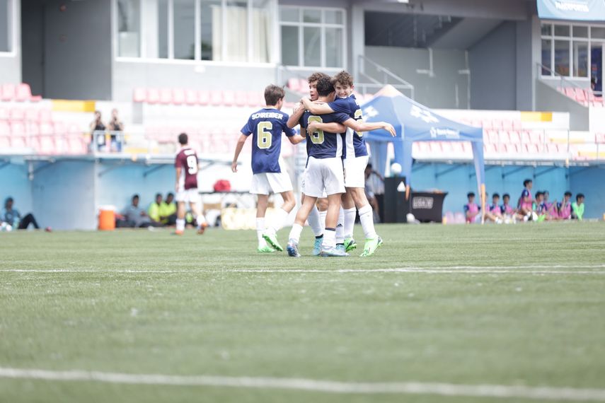 El Eyssami y Typaldos dieron un espectáculo con el AIP