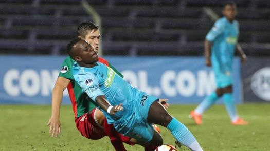 El colombiano Déinner Quiñones firma con el Santos Laguna