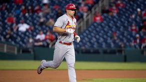 11-4. Goldschmidt y Arenado jonronean en el triunfo de los Cardenales
