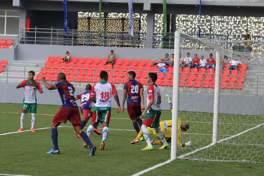 Plaza Amador saca convincente goleada ante Atlético Chiriquí