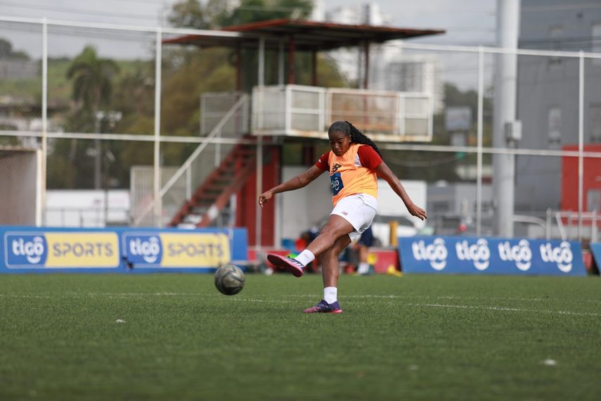 Panamá Femenina preparándose al repechaje