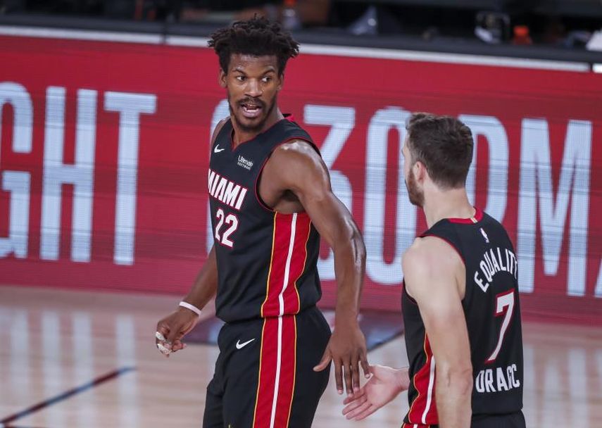 111-103. Jimmy Butler ayuda a los Heat a tener marca ganadora por primera vez y ganan a Magic