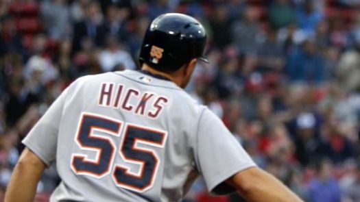 3-6. Hicks lidera lluvia de jonrones contra Verlander y los Astros