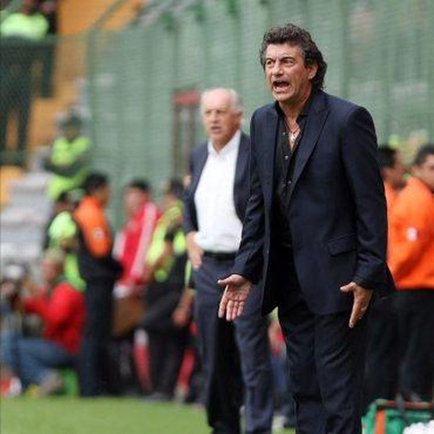 El argentino Romano es cesado como técnico del Puebla