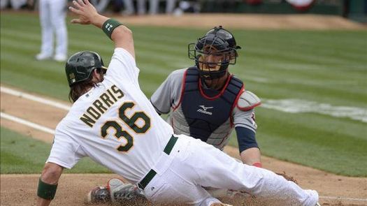 4-2. Gomes jonronea y define el triunfo de los Indios