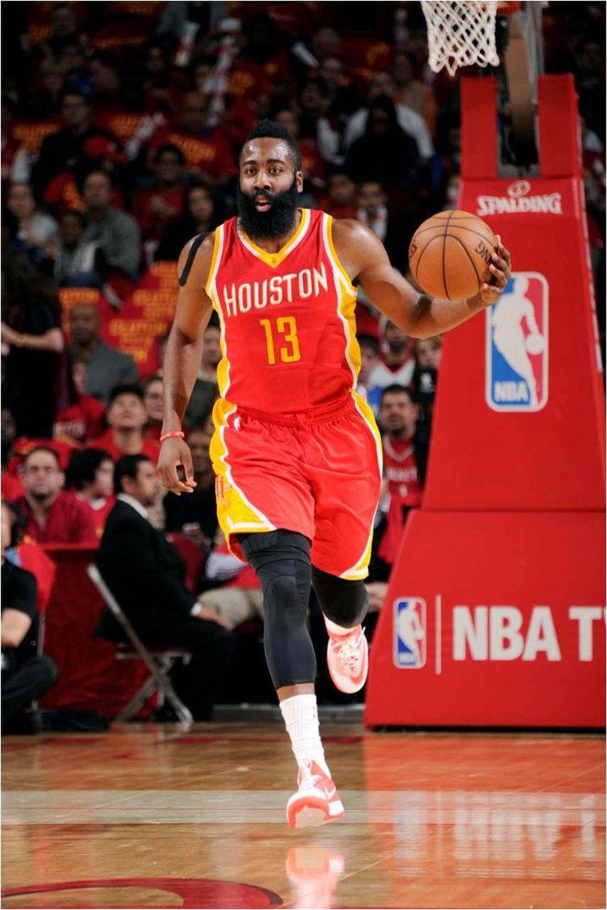 112-101. Harden fue verdugo de los Thunder y McHale llega a 200 triunfos