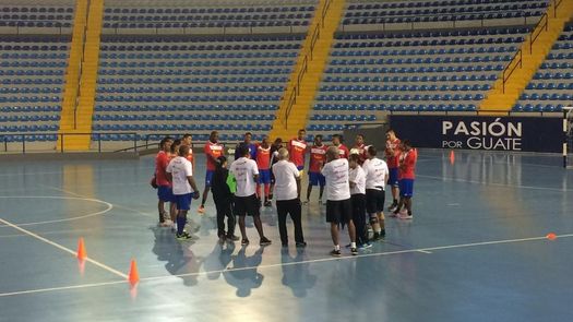 Agustín Campuzano define la lista de jugadores que representarán a Panamá en el mundial