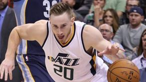 95-109. Hayward y los Jazz detienen a los Bucks