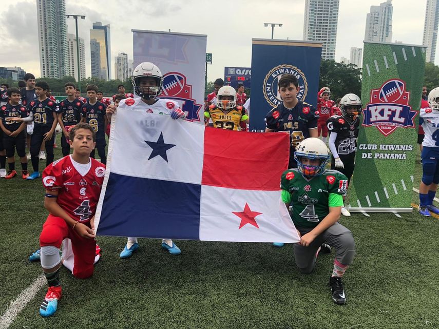 Fwd: Calibran fuerzas y estrategias en Jamboree del Football Americano Kiwanis