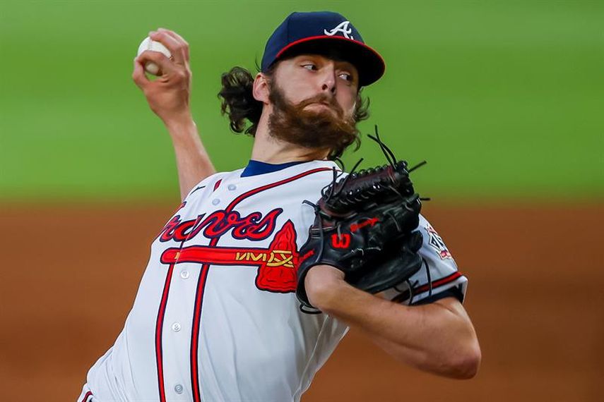 5-1. Anderson lanza sin hit hasta la séptima para los Bravos y vence a los Cerveceros