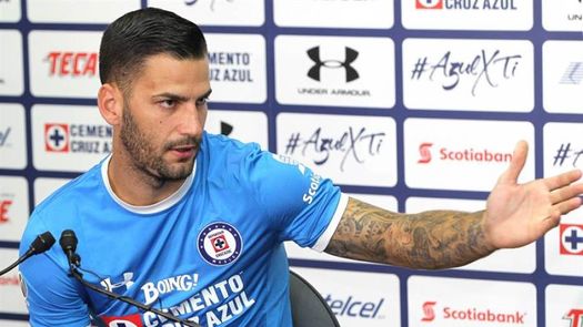 El español Édgar Méndez advierte que Cruz Azul no debe subestimar a Querétaro