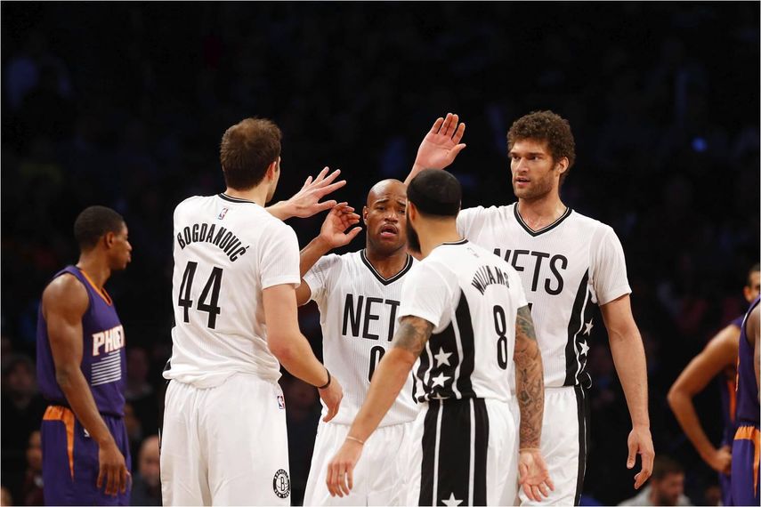106-96. Brook López ganó el duelo a su hermano Robin y los Nets a los Trail Blazers